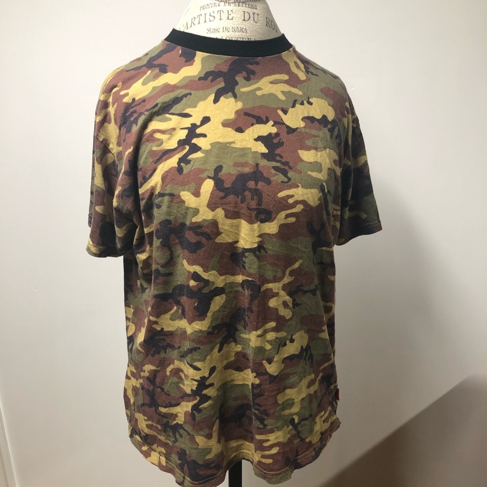 Kylie Shop t-shirt